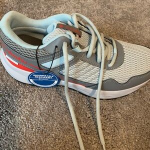 Columbia Athletic Shoes - Gray and White